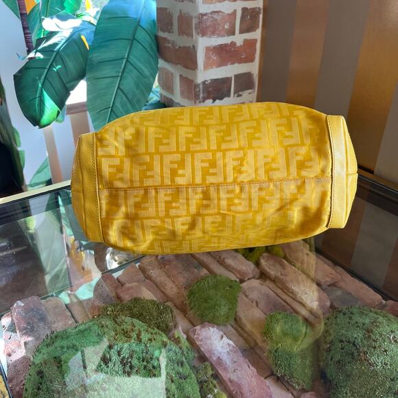 FENDI Zip Top Yellow FF Nylon Vintage Tote - Picture 5 of 16